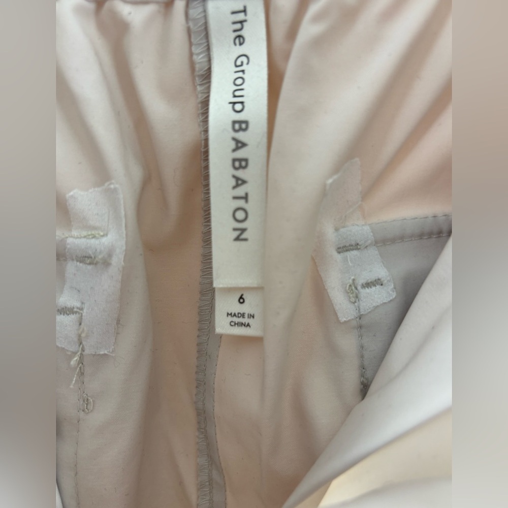 Aritzia The Group Babaton Light Beige
Emerson Skirt 6 - Picture 7 of 11